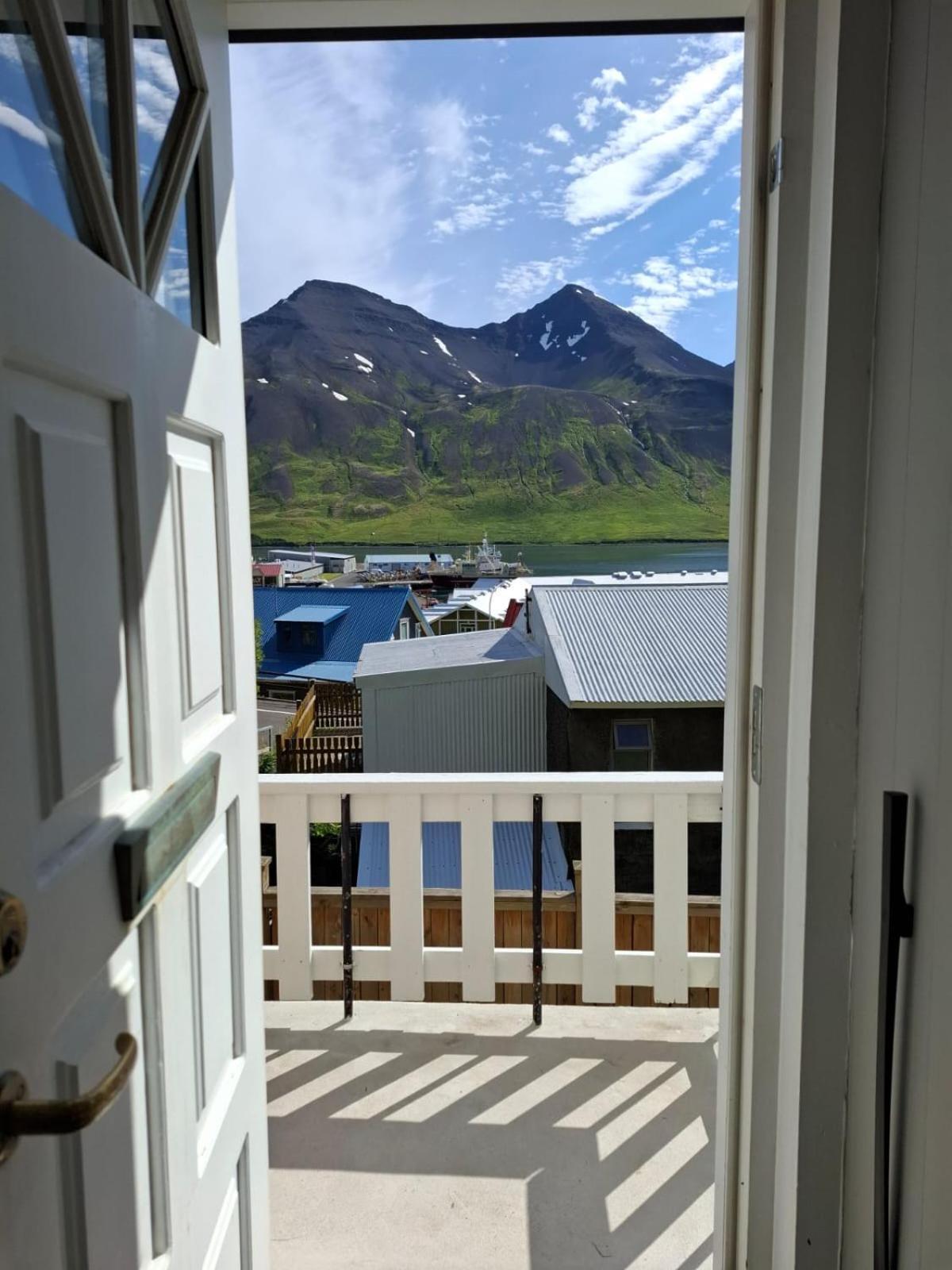 Landakot The Perfect Getaway By Staynorth Siglufjordur Esterno foto